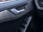 Ford Focus 2021 Musta