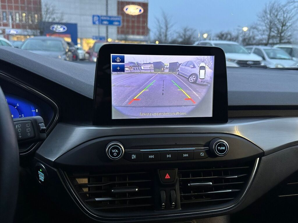 Ford Focus 2021 Musta