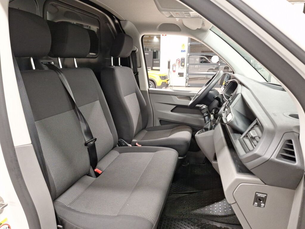 Volkswagen Transporter 2021 Valkoinen