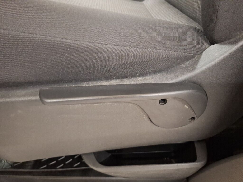 Volkswagen Transporter 2021 Valkoinen