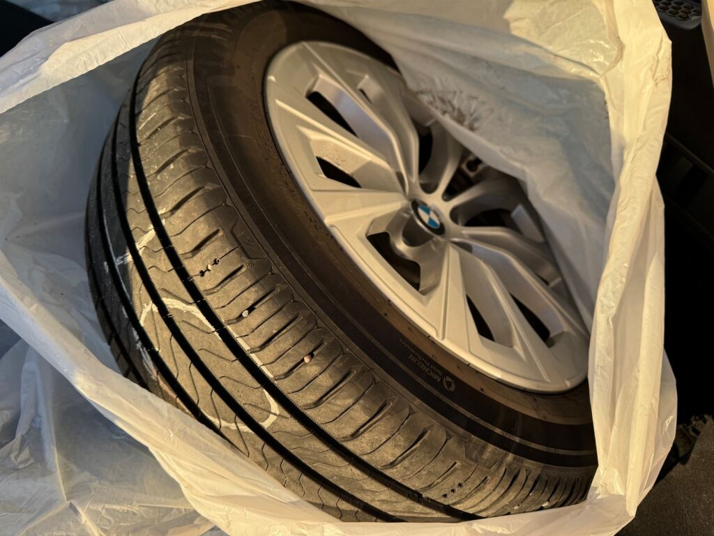 BMW 320 2021 Valkoinen