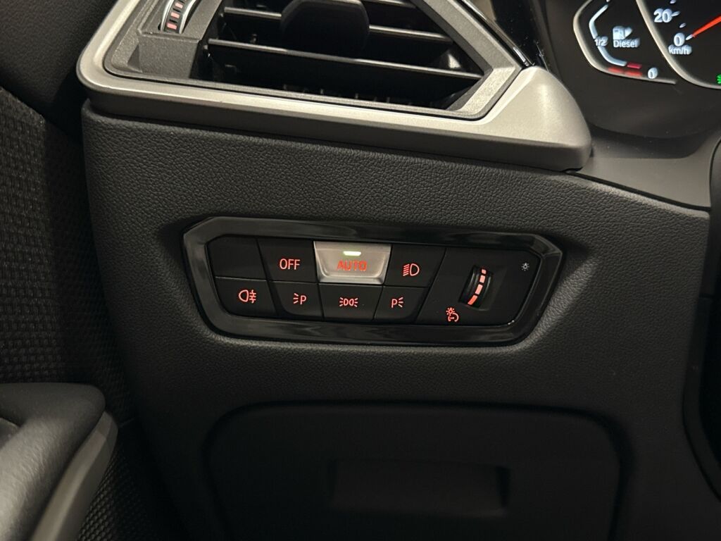 BMW 320 2021 Valkoinen