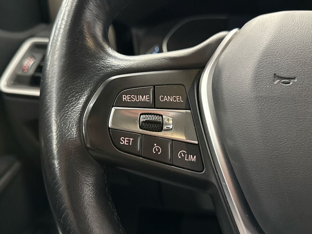 BMW 320 2021 Valkoinen