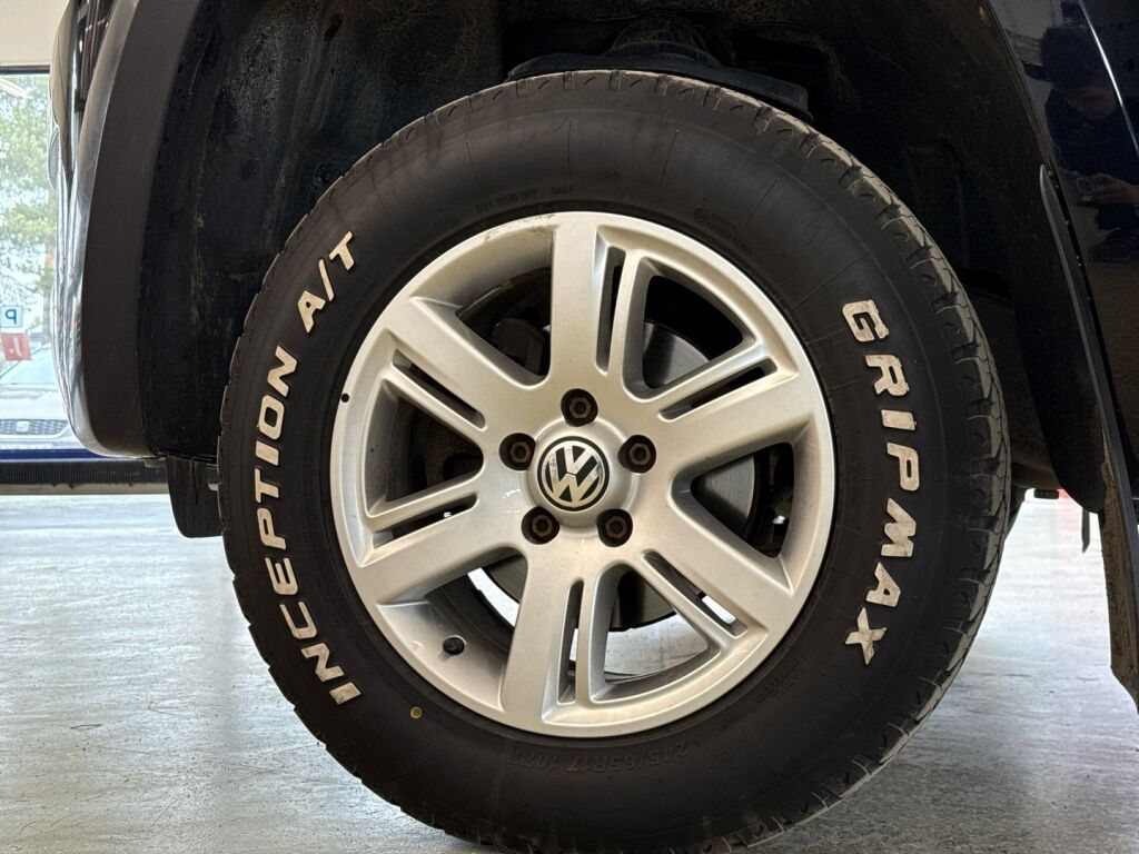 Volkswagen Amarok 2016 Musta