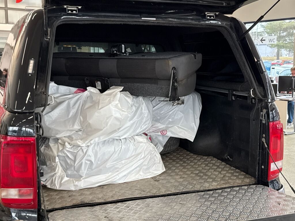 Volkswagen Amarok 2016 Musta