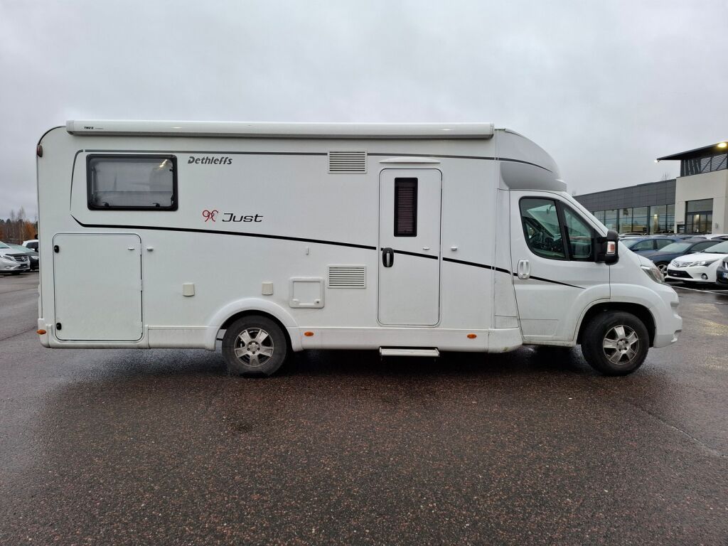 Dethleffs Just T7052 DBM 2021 Valkoinen