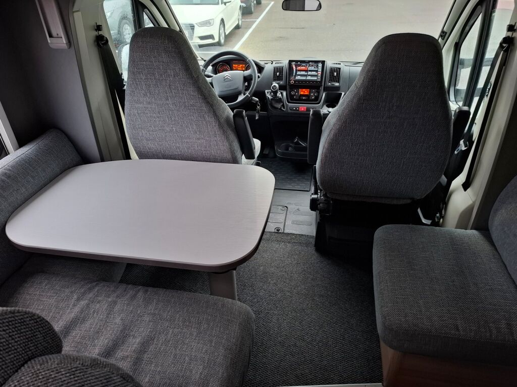 Dethleffs Just T7052 DBM 2021 Valkoinen