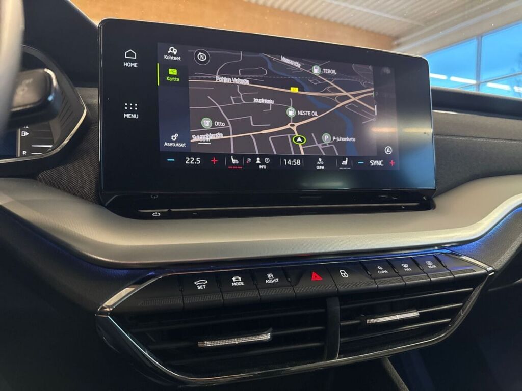 Skoda Octavia 2021 Sininen