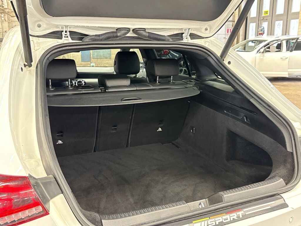 Mercedes-Benz CLA 2021 Valkoinen