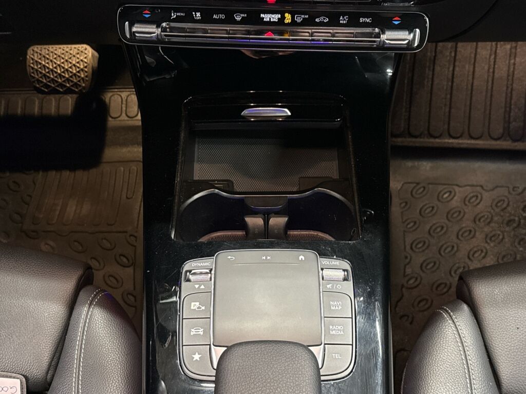 Mercedes-Benz CLA 2021 Valkoinen