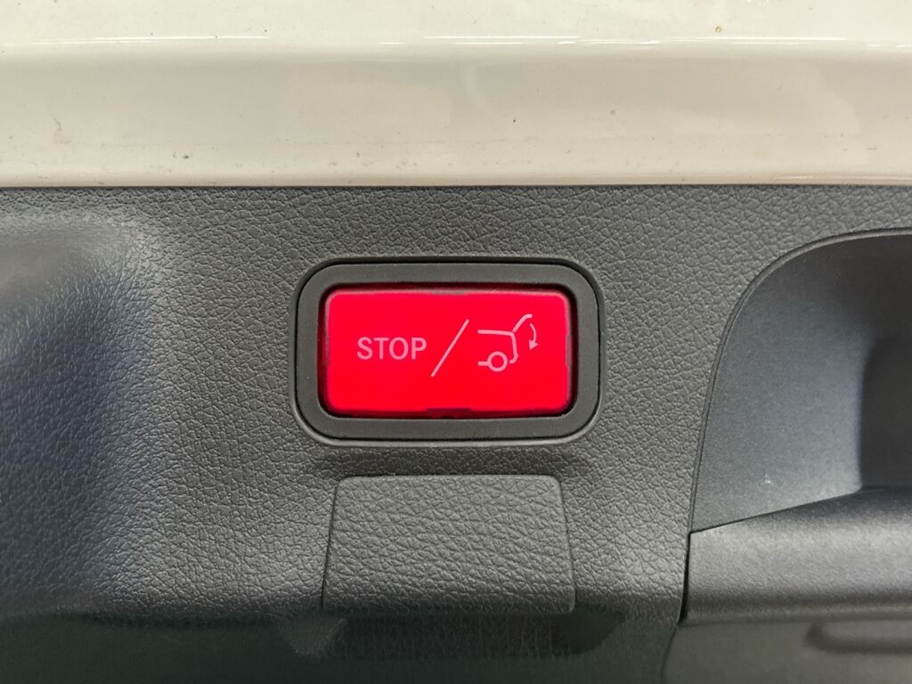 Mercedes-Benz CLA 2021 Valkoinen