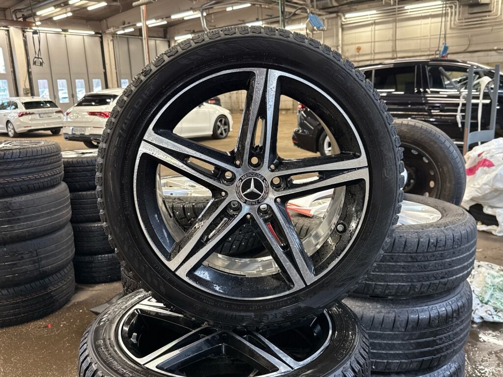 Mercedes-Benz CLA 2021 Valkoinen