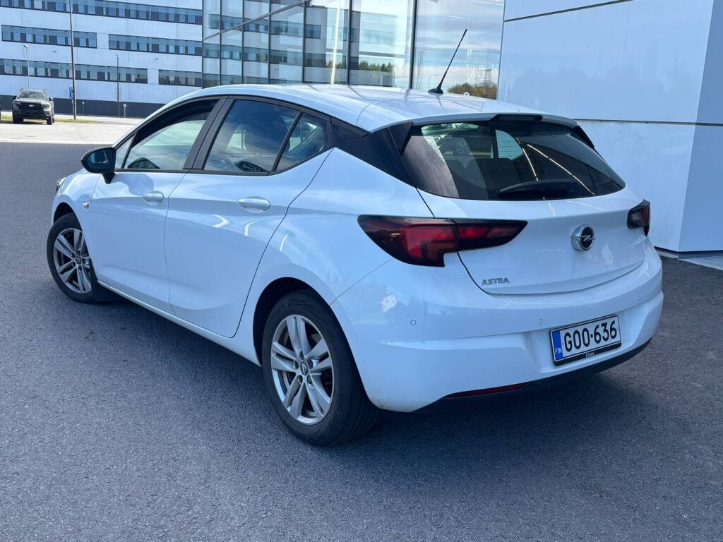Opel Astra 2021 Valkoinen