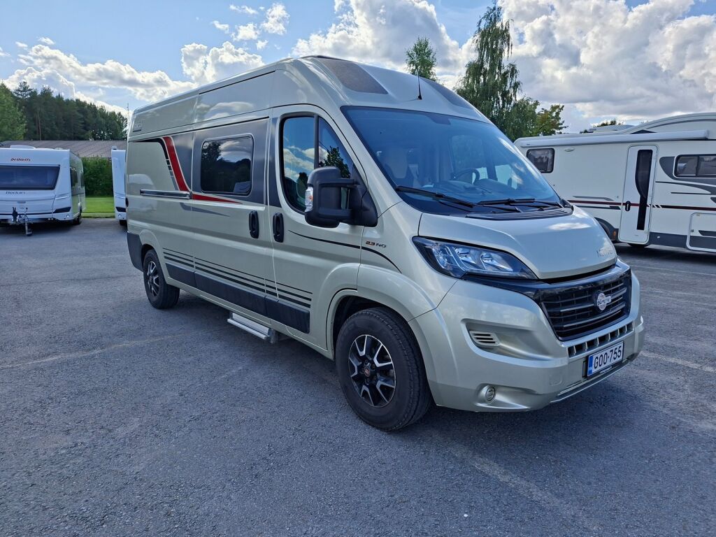 Bürstner Campeo 2021 Keltainen