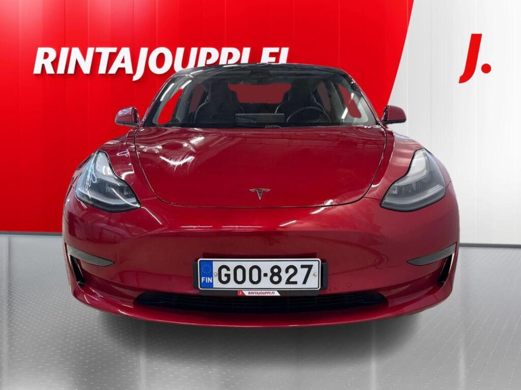 Tesla Model 3 2021 Punainen