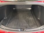 Tesla Model 3 2021 Punainen