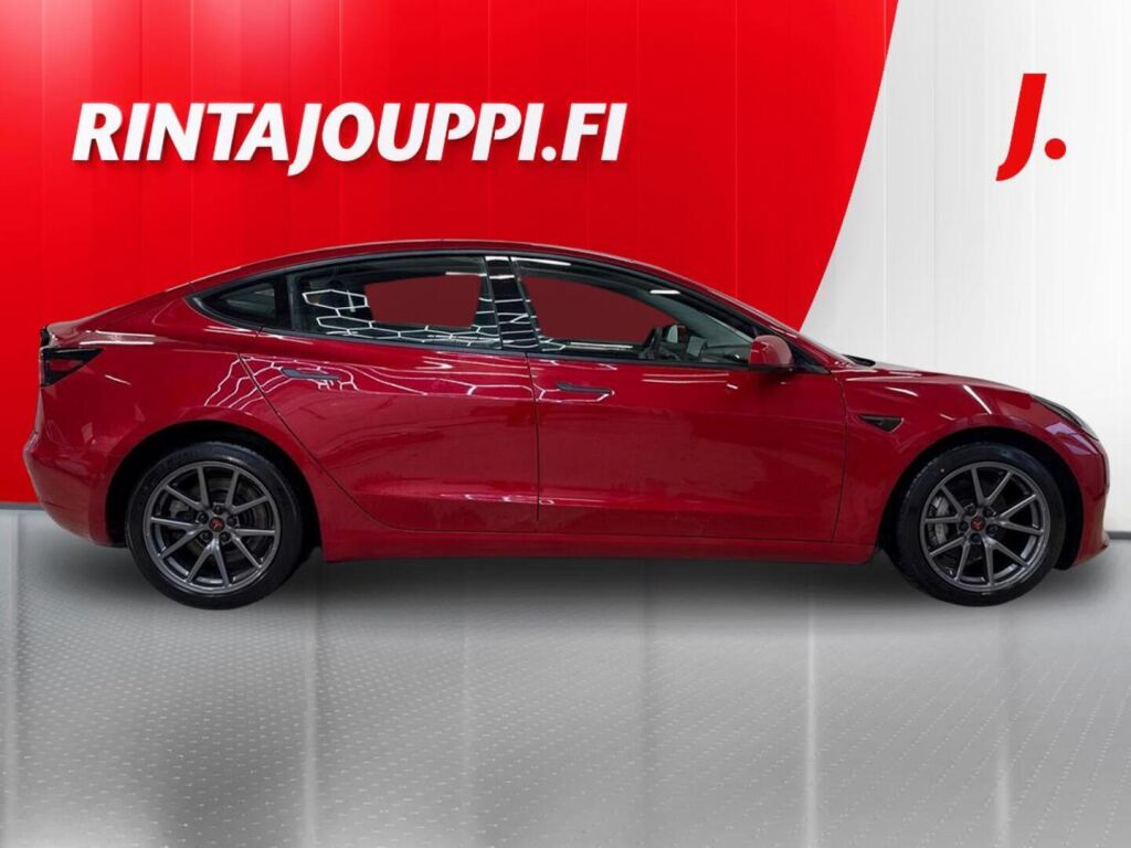 Tesla Model 3 2021 Punainen