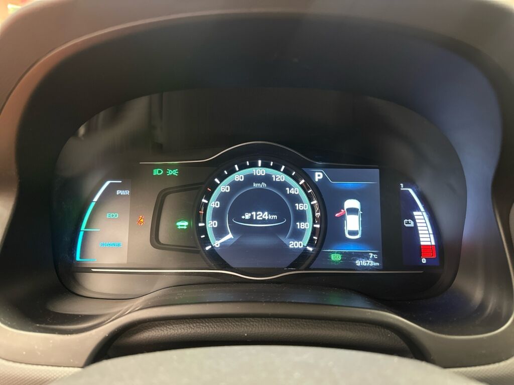 Hyundai IONIQ electric 2017 Valkoinen