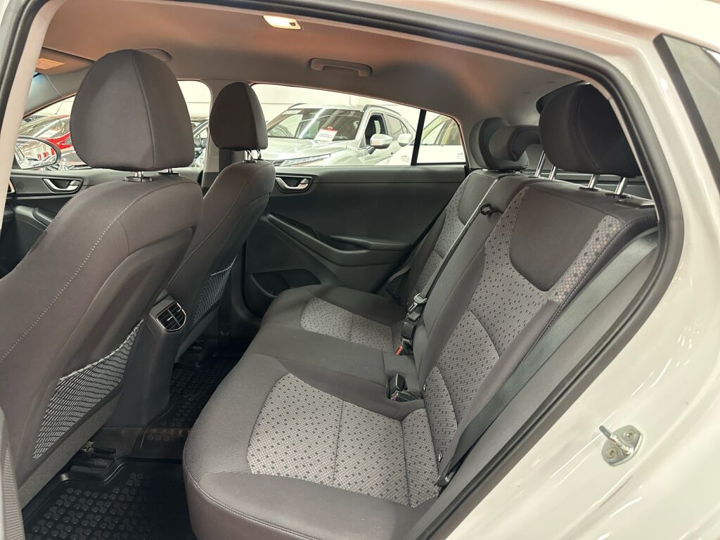 Hyundai IONIQ electric 2017 Valkoinen