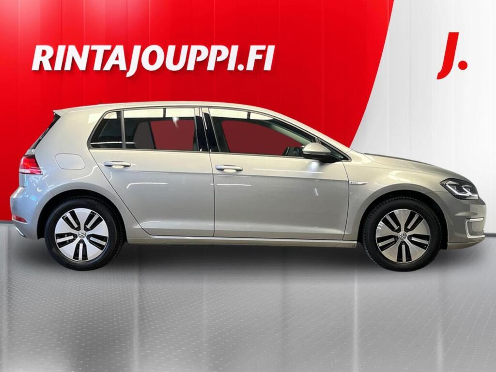 Volkswagen Golf 2018, photo 7/25