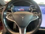 Tesla Model S 2016 Punainen