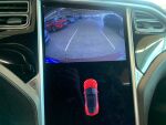 Tesla Model S 2016 Punainen