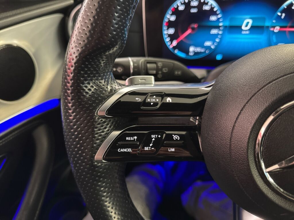 Mercedes-Benz E 2021 Musta