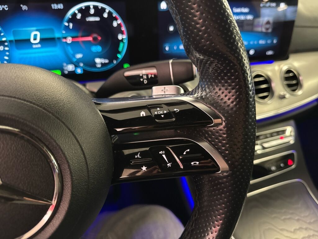 Mercedes-Benz E 2021 Musta