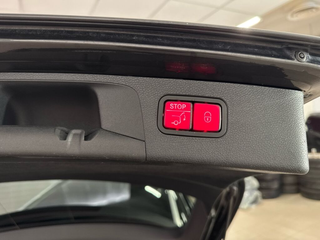 Mercedes-Benz E 2021 Musta