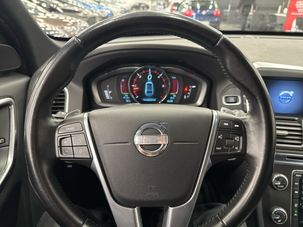 Volvo XC60 2013 Musta