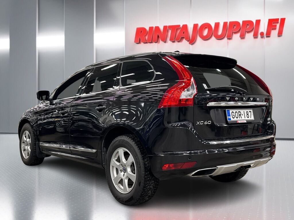 Volvo XC60 2013 Musta