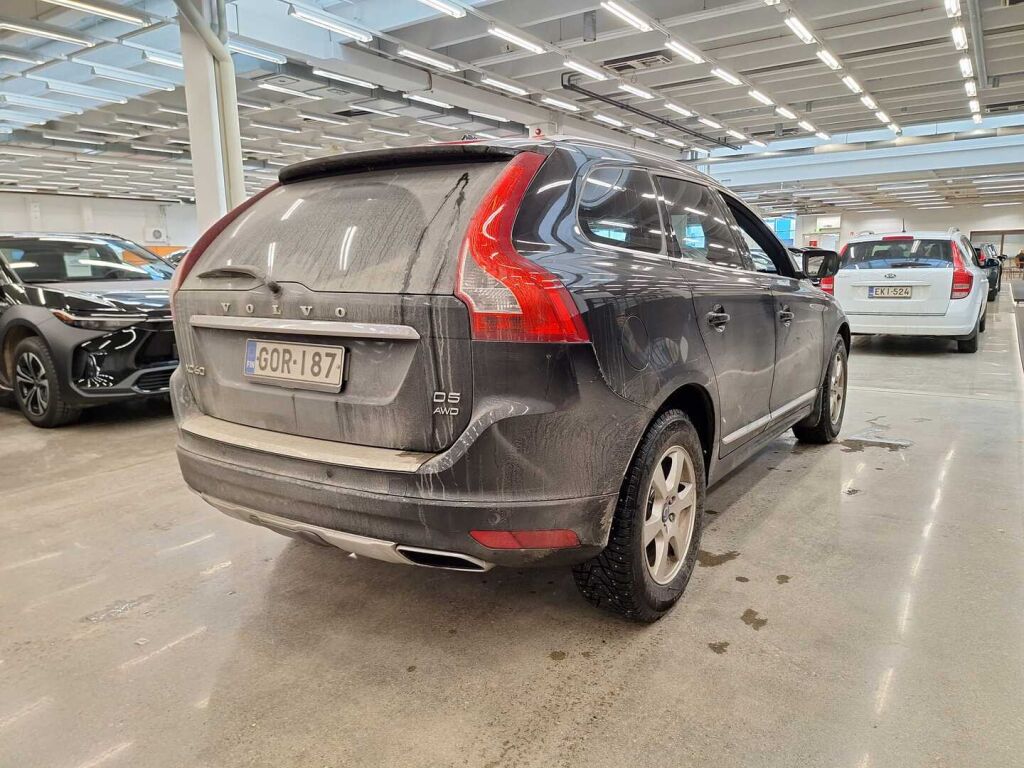 Volvo XC60 2013 Musta