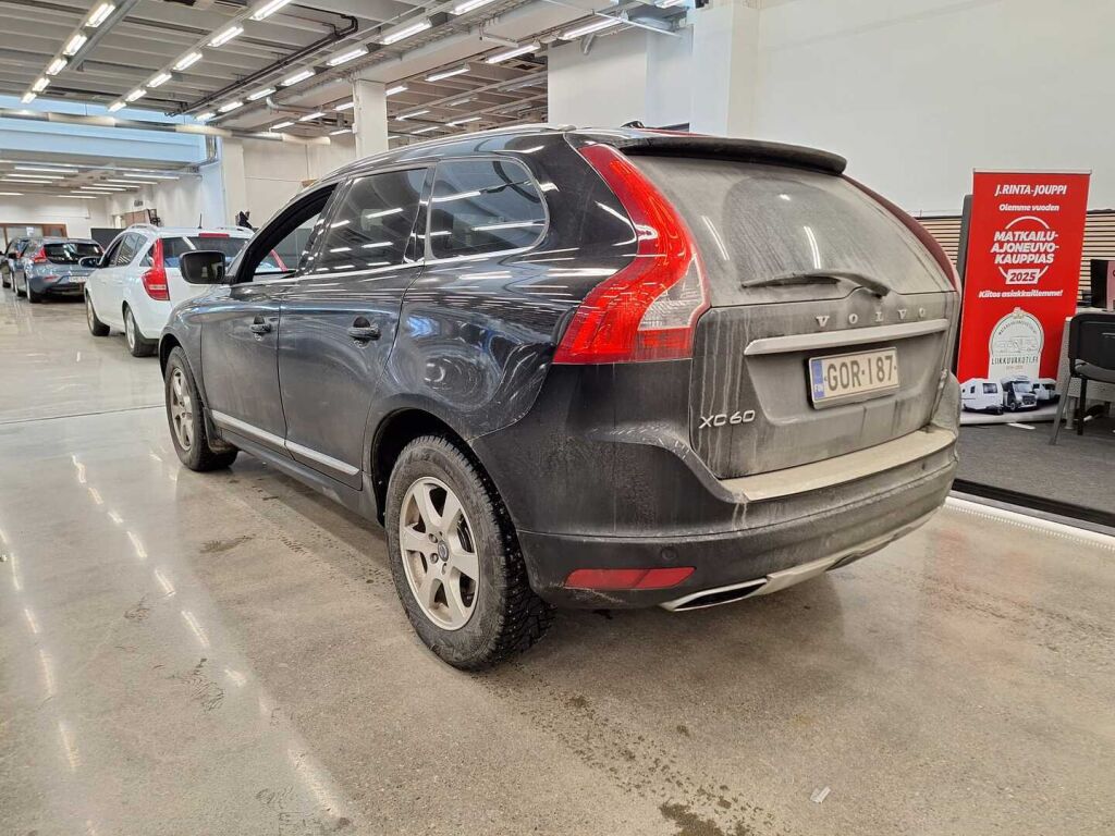 Volvo XC60 2013 Musta