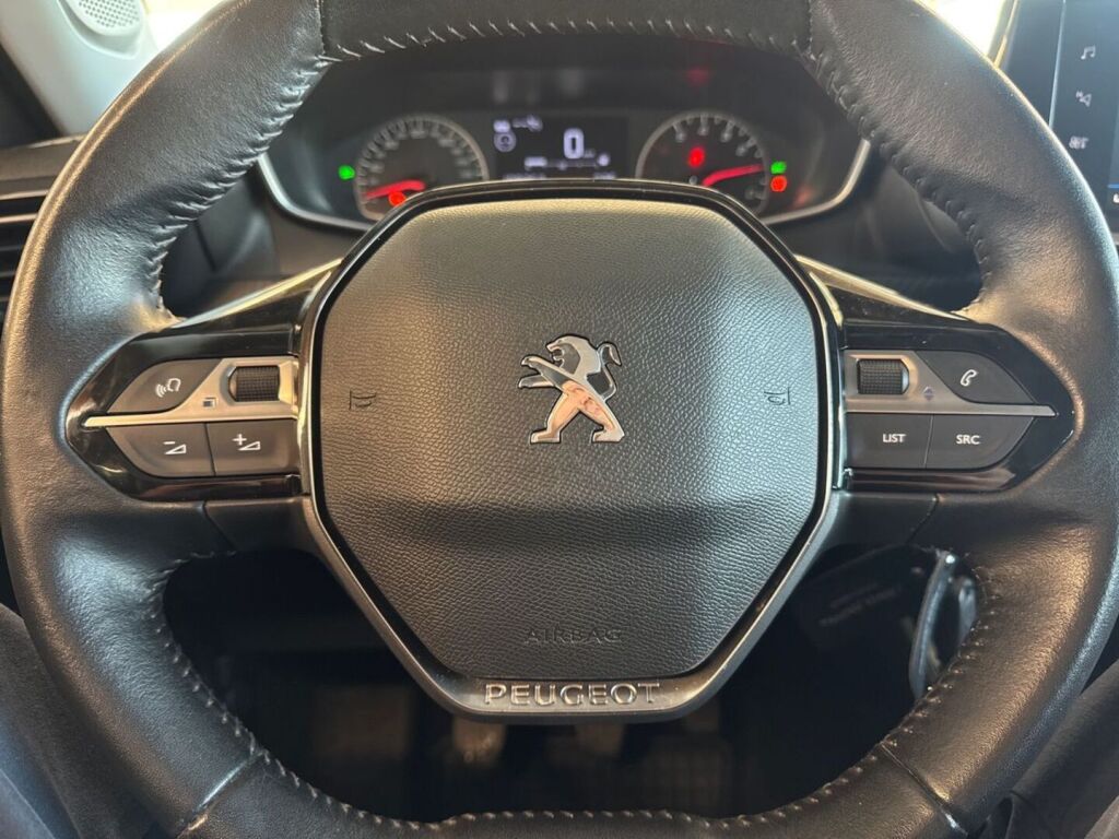 Peugeot 2008 2021 Metallinhohto Oranssi