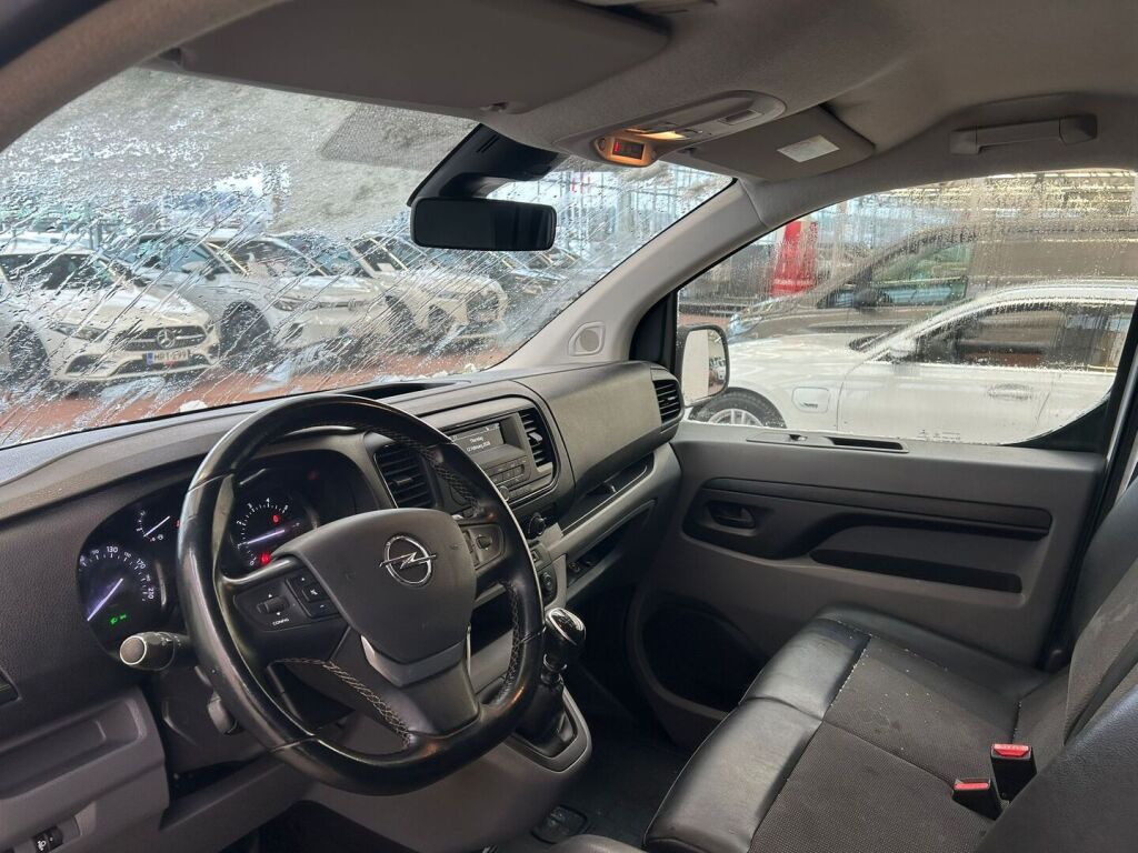 Opel Vivaro 2021 Valkoinen