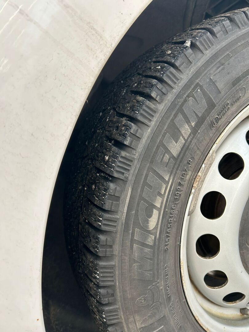 Opel Vivaro 2021 Valkoinen