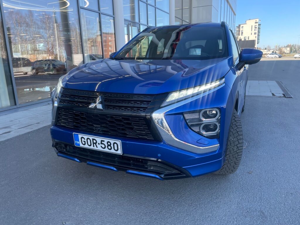 Mitsubishi Eclipse Cross 2021 Lightning Blue
