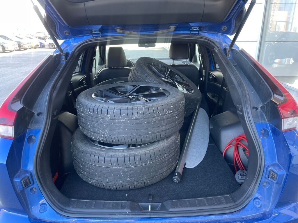 Mitsubishi Eclipse Cross 2021 Lightning Blue