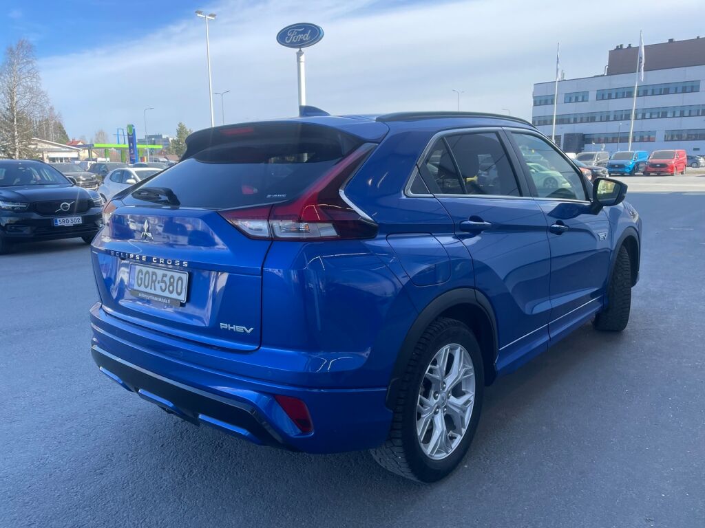 Mitsubishi Eclipse Cross 2021 Lightning Blue