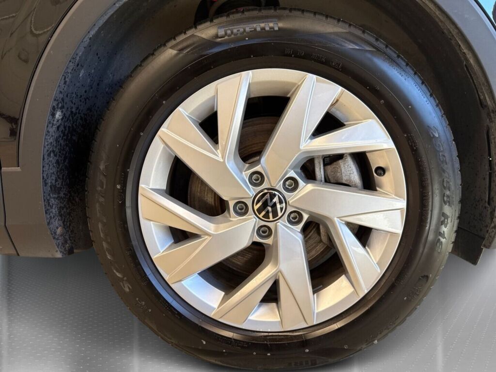 Volkswagen Tiguan 2021 Musta