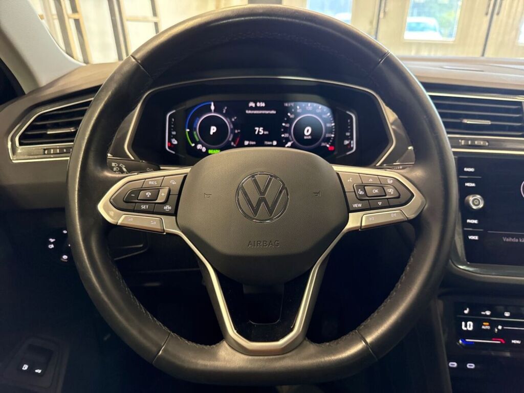 Volkswagen Tiguan 2021 Musta