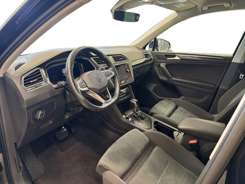Volkswagen Tiguan 2021 Musta