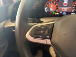 Volkswagen Golf 2021 Punainen