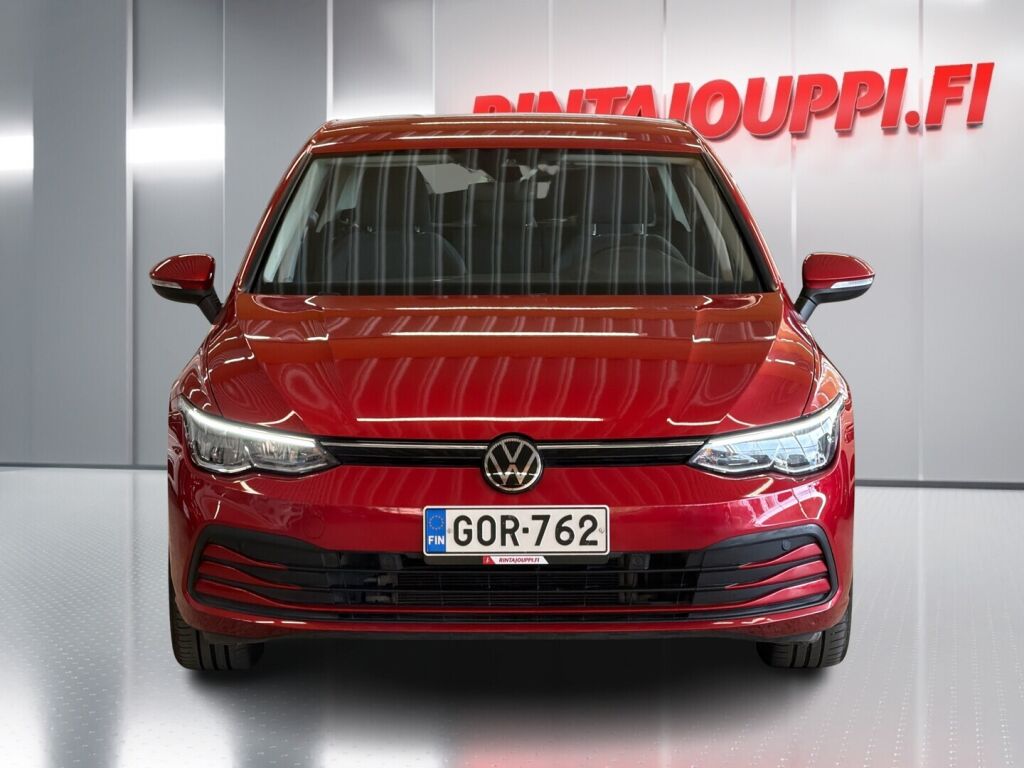 Volkswagen Golf 2021 Punainen