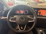 Volkswagen Golf 2021 Punainen