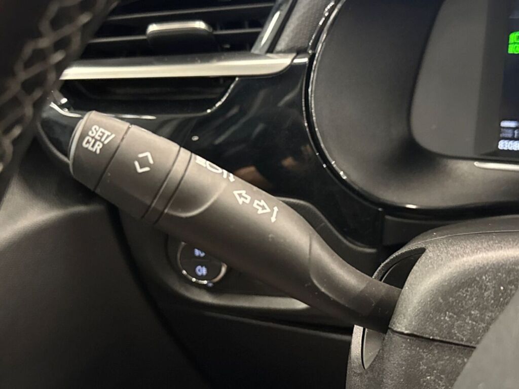 Opel Corsa 2021 Valkoinen