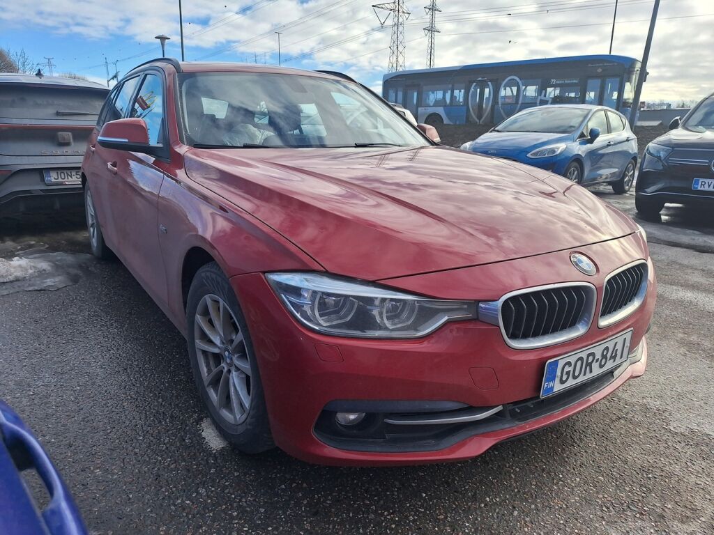 BMW 320 2017 Punainen