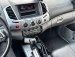 Mitsubishi L200 2012 Harmaa