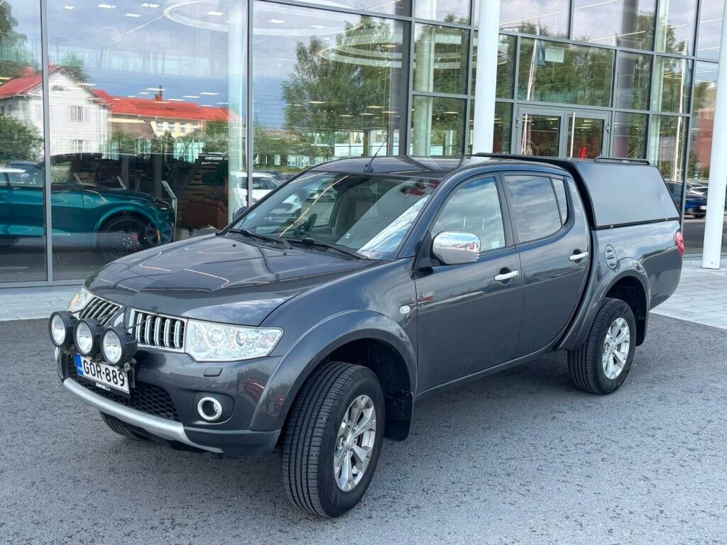 Mitsubishi L200 2012 Harmaa