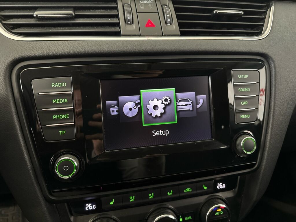 Skoda Octavia 2015 Hopea